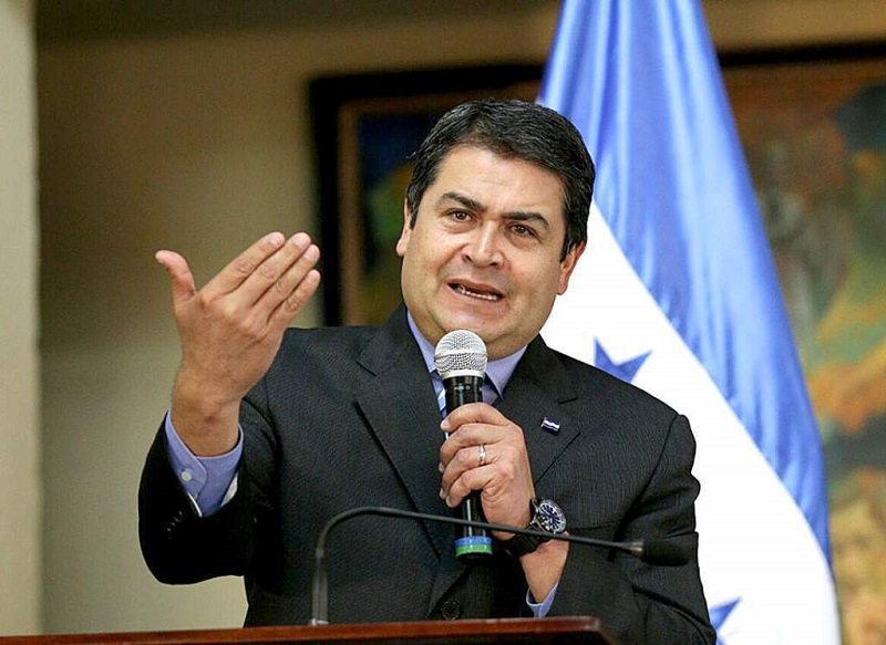 Hernández inicia segundo mandato en Honduras en medio de protestas