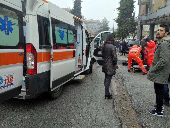 Varios heridos por disparos en una ciudad del centro de Italia