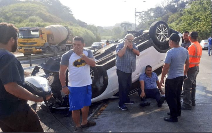 Concejal de San Miguelito sufre accidente de tránsito en el Puente Centenario