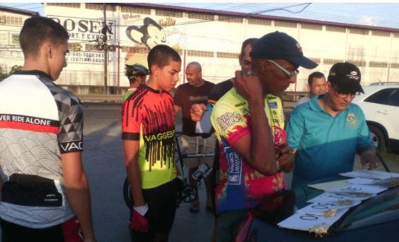 Realizan carrera de ciclismo por fundación de la ciudad de Colón