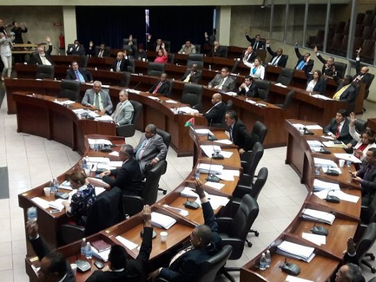 Contraloría revela Planilla 002 donde diputados contrataron 1,447 funcionarios