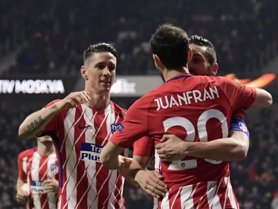El Atlético pone un pie en los cuartos de la Europa League