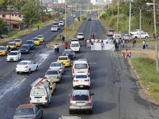 Segundo día de huelga en Colón inicia con volanteos y piqueteos