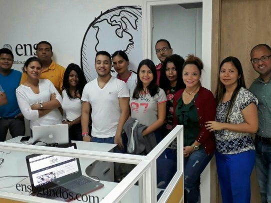 Alumnos de periodismo de la UDI visitan el diario digital En Segundos