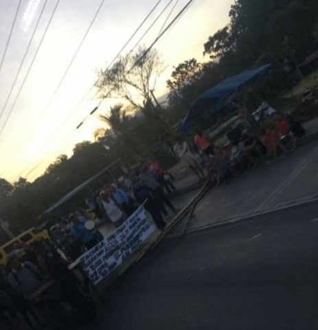 Residentes de Villa Nueva en Chilibre cierran la Transístmica por falta de agua