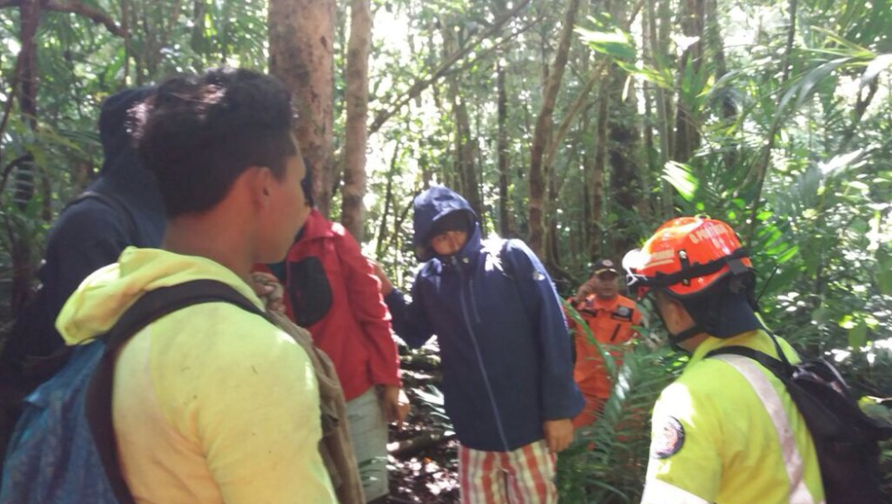 Ubican a 15 turistas que estaban desorientados en Volcán Barú