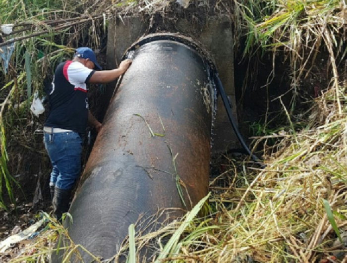 Fracasa reparación de tubería del IDAAN en el río Matías Hernández