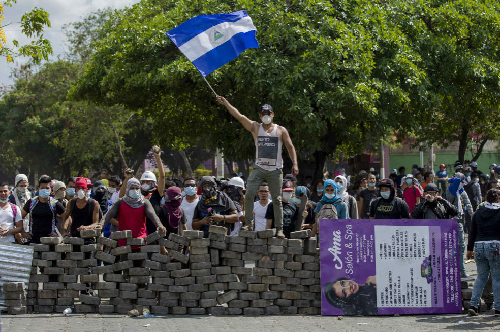 A espera de un diálogo nacional, Nicaragua mantiene presión en las calles