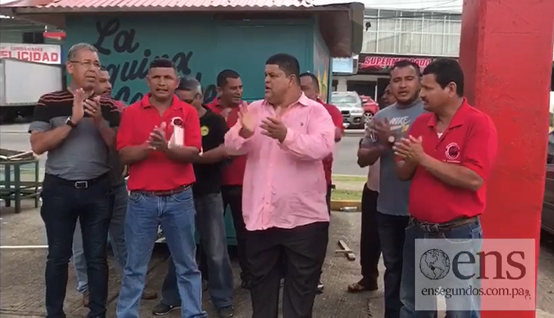 Transportistas de rutas selectivas de Panamá Oeste protestan por traspaso excesivo de cupos