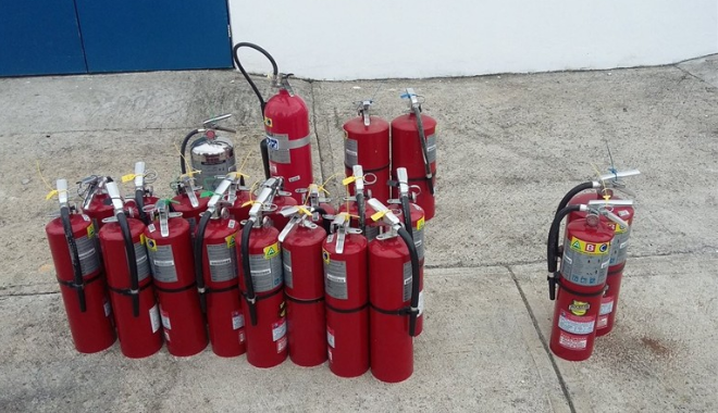 Cuerpo de Bomberos emite alerta por estafadores que ofrecen recargas de extintores