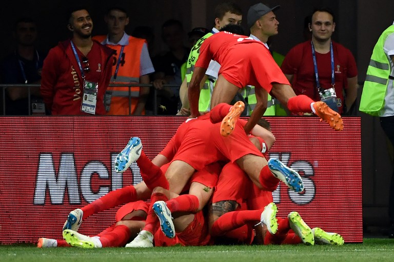Harry Kane le da a Inglaterra el triunfo 2-1 ante Túnez en su debut en Rusia-2018