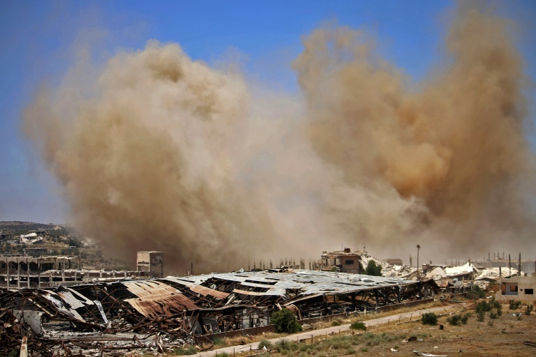 Más de 25 civiles muertos en bombardeos del régimen en el sur de Siria