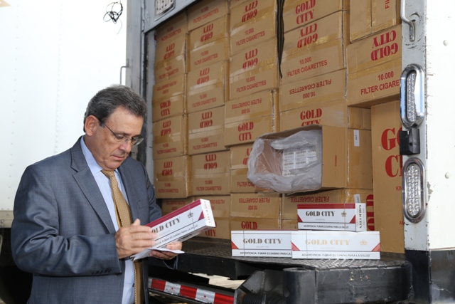 Aduana retiene 640 pacas de cigarrillo de contrabando en Chilibre