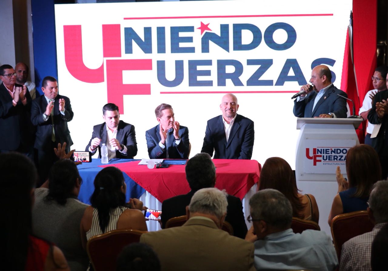 Rolando Mirones declina de aspiración presidencial para brindar apoyo a Nito Cortizo
