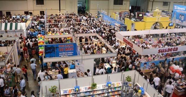 Se inaugura la XIV versión de la  Feria del Libro