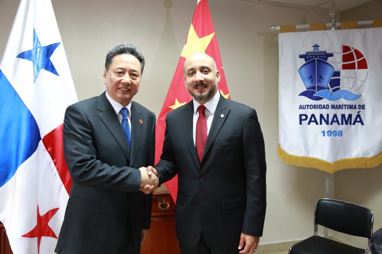 Panamá y China inician negociaciones en materia marítima