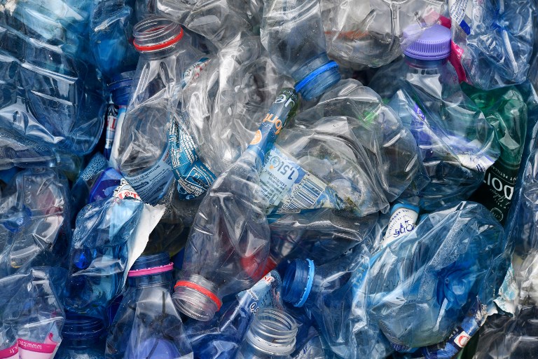 Francia hará pagar a los consumidores para favorecer el reciclaje de plásticos