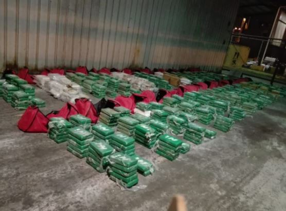 PN se incauta de 847 paquetes de droga dentro de contenedor en Colón
