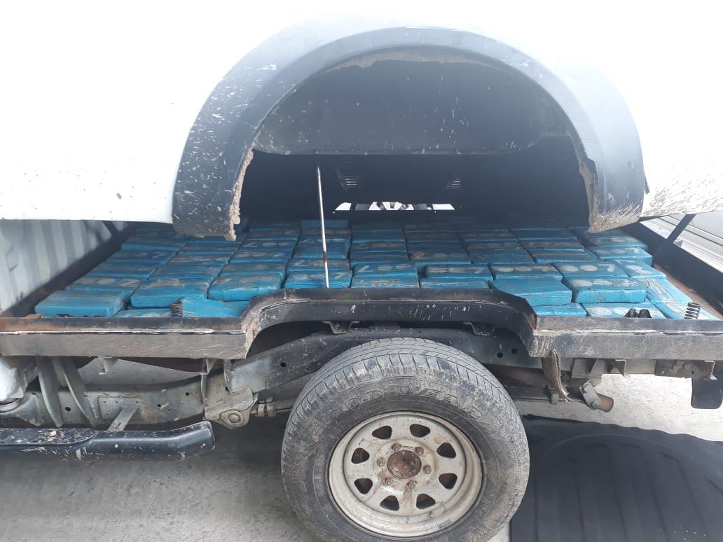 Incautan 124 paquetes de droga dentro de un vehículo en Chepo