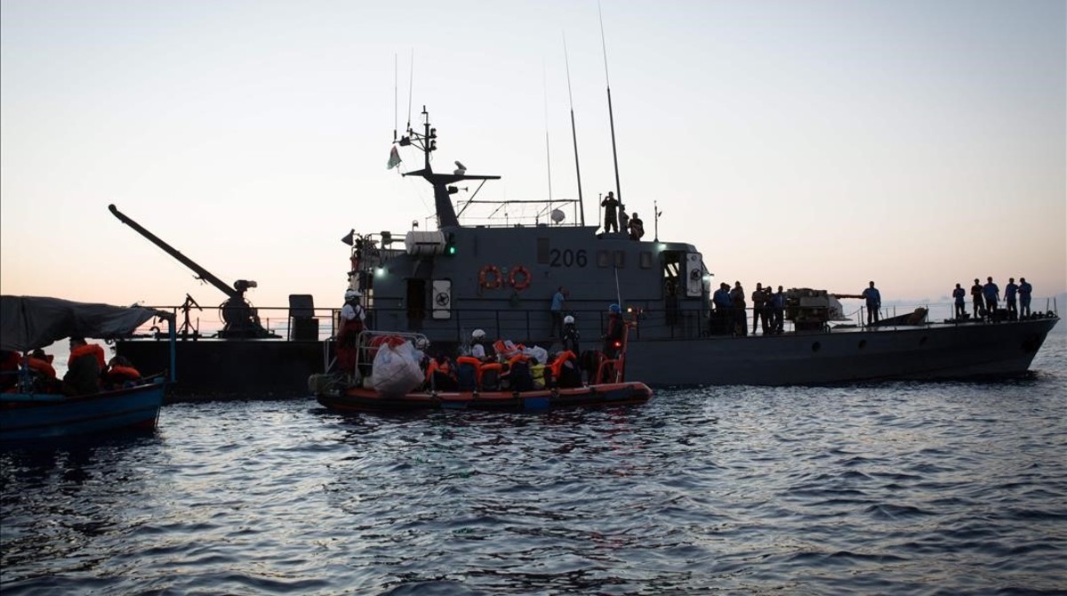 El barco de rescate Aquarius pide "mediación o nueva bandera"