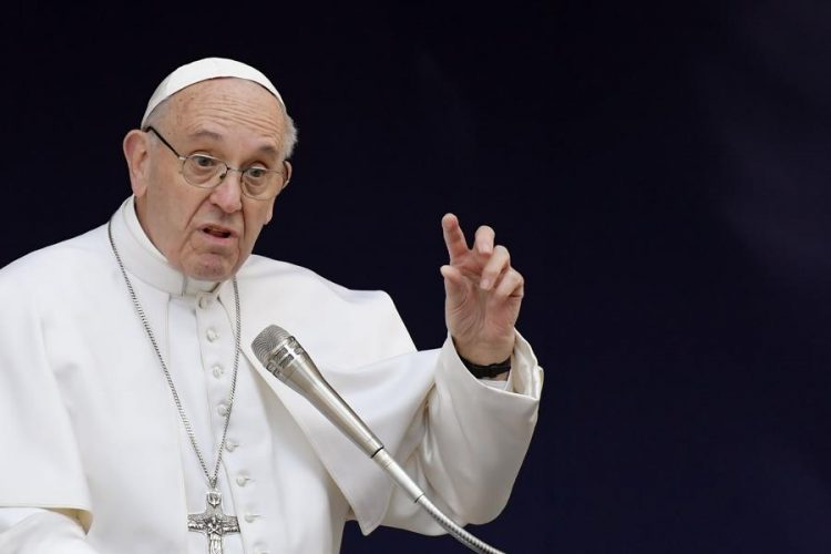 Papa nombra a dos obispos en Chile tras escándalo por abusos sexuales