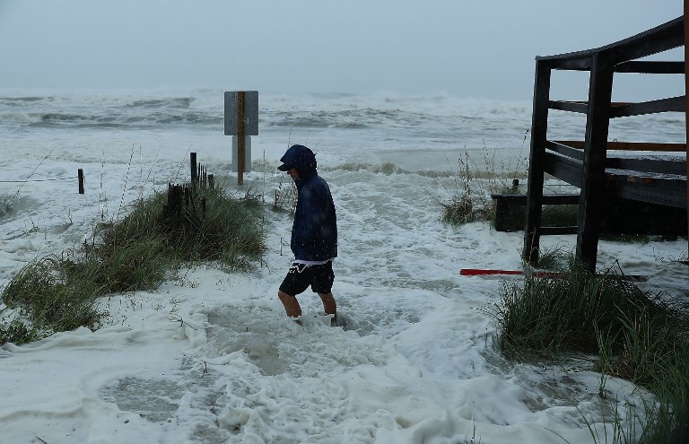 Florida se prepara para recibir al "extremadamente peligroso" huracán Michael