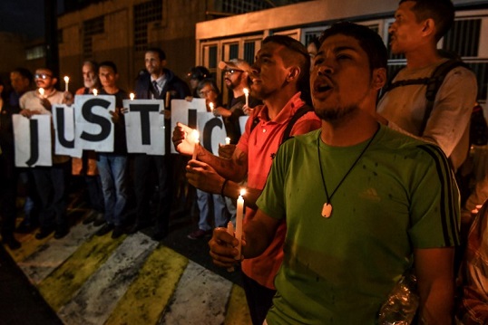Muerte de opositor genera dudas y reaviva la crisis en Venezuela