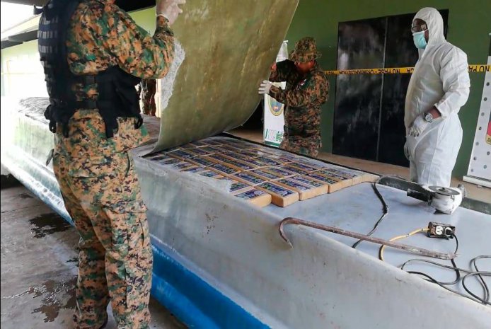 Ordenan detención provisional de 2 colombianos tras decomiso de 300 paquetes de droga en Darién
