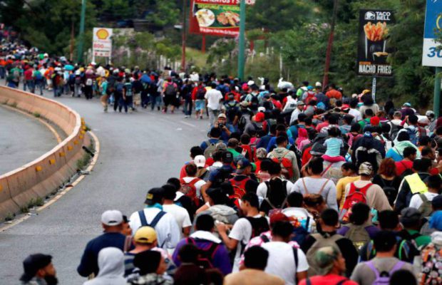 Caravana migrante se fragmenta; cientos salen de Ciudad de México hacia EEUU