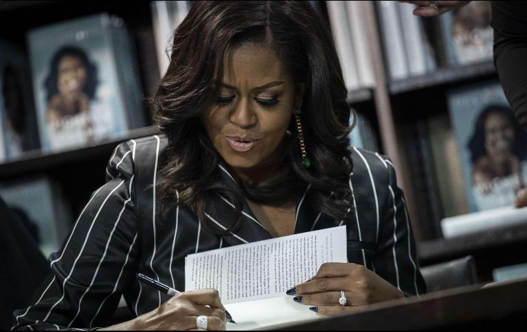 Libro de Michelle Obama supera las 2 millones de copias vendidas en Norteamérica