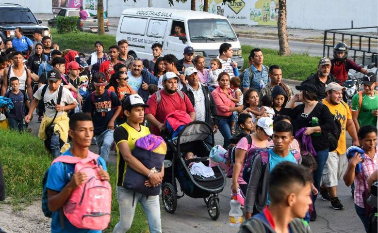 Gran caravana migrante cumple un mes de camino a EE.UU. enfrentando obstáculos