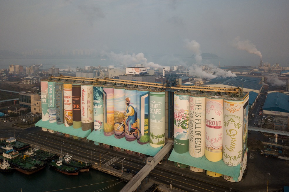 Un silo de granos de Corea del Sur se convierte en el mayor mural del mundo