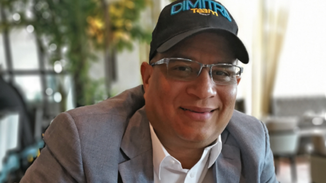 Dimitri Flores denuncia supuestas irregularidades en validación de firmas del TE