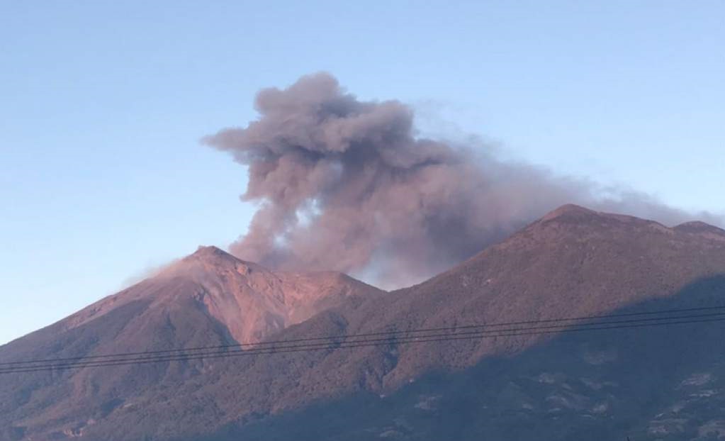 Tres volcanes están actividad eruptiva en Guatemala