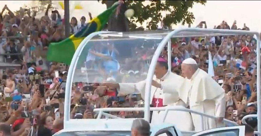 Iglesia católica planea exhibir el papamóvil a los ciudadanos en Panamá