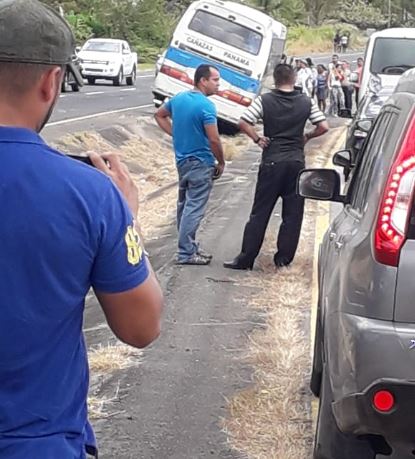 Bus con peregrinos se accidentó en La Cresta de Chame; no hay heridos graves