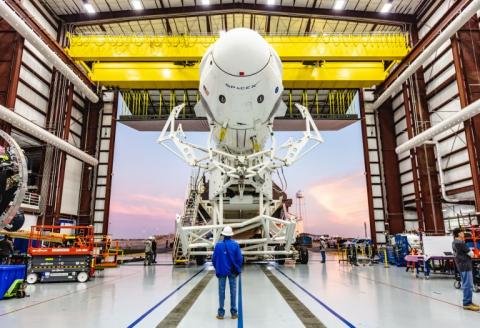 SpaceX enviará a la Estación Espacial su nave tripulada... con un maniquí