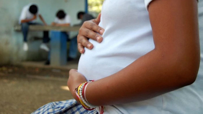 Casos de menores embarazadas en Panamá disminuyen en 2018