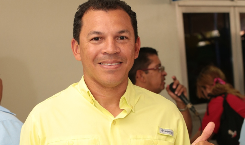 Luis Casis se ausentará del debate televisivo de vicepresidentes