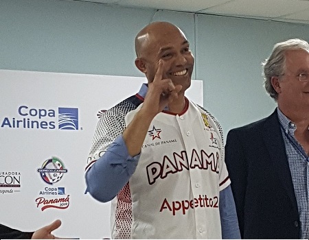 Mariano Rivera acusado de incumplir con dos hijos en Panamá