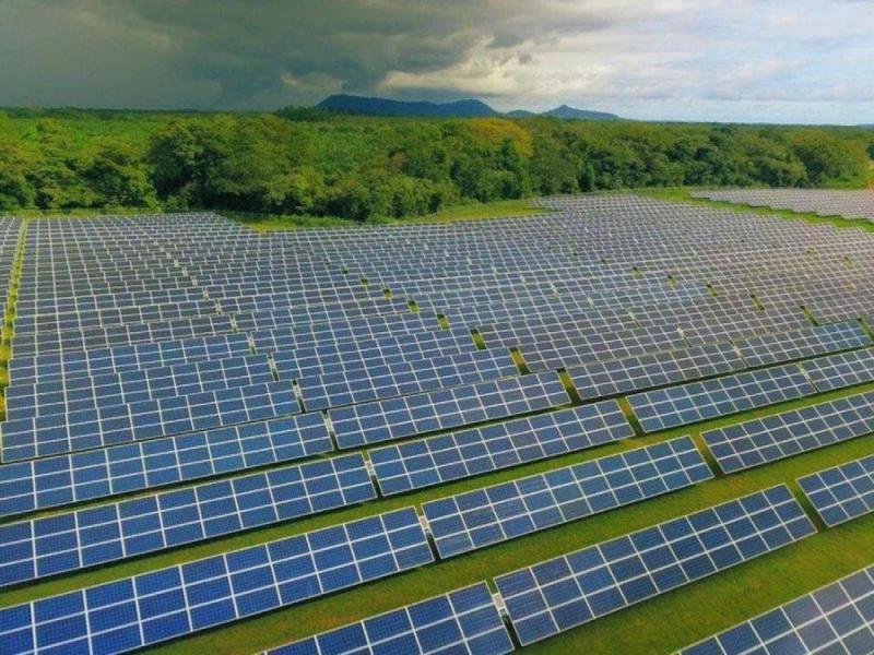 El parque solar más grande de Panamá inaugura
