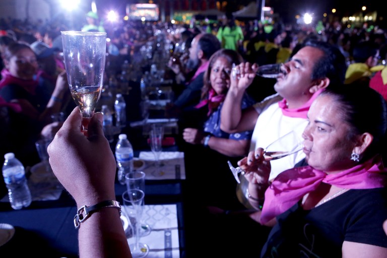 Jalisco rompe récord Guinness con cata de tequila más grande del mundo