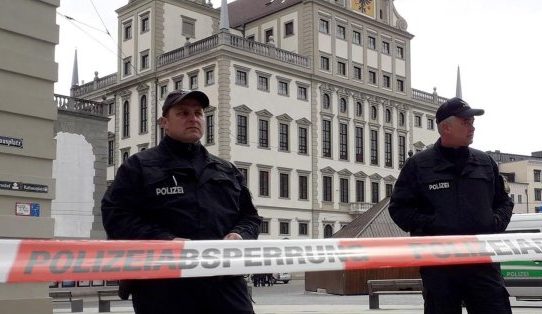Evacúan varios ayuntamientos alemanes tras amenazas de bomba