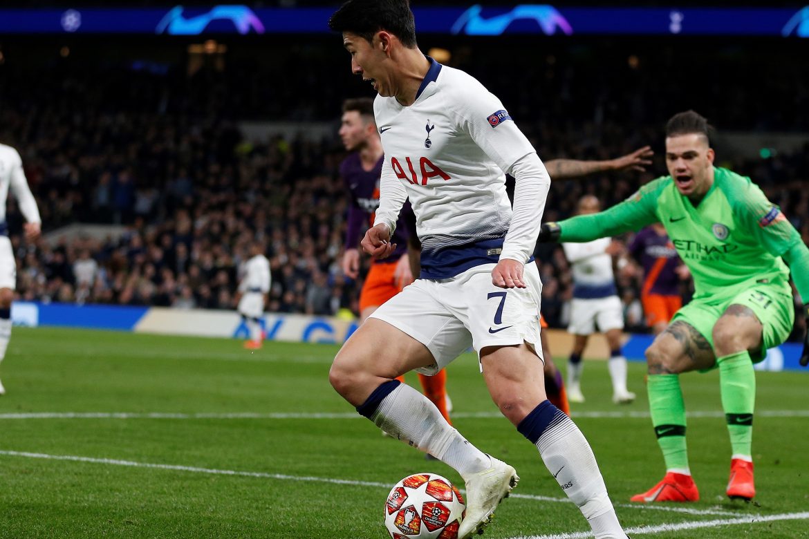 Agüero malgasta un penal y el Tottenham da la primera estocada al City