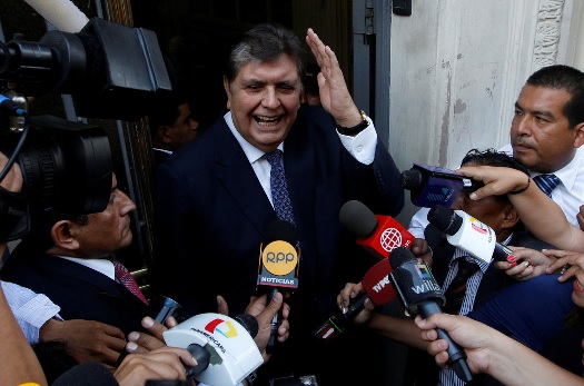 Odebrecht en Perú: un expresidente suicidado, uno internado, uno prófugo y otro sin poder salir del país