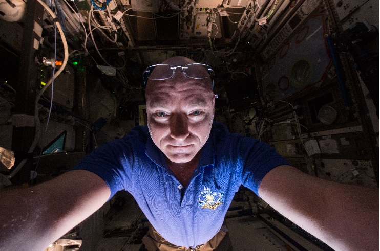 Cómo cambia al cuerpo de un astronauta tras un año en órbita