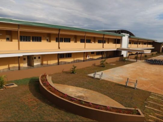 Gobierno inaugura Centro Educativo Integral en Mariato con inversión de $10.7 millones