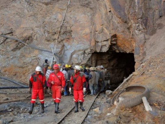 Cinco personas fallecen en dos minas de Bolivia por inhalar gases tóxicos