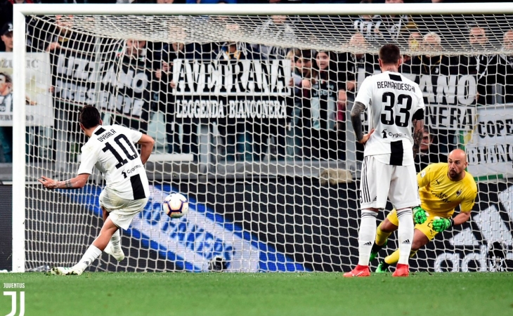 La Juventus remonta al Milan con goles de Dybala y Kean