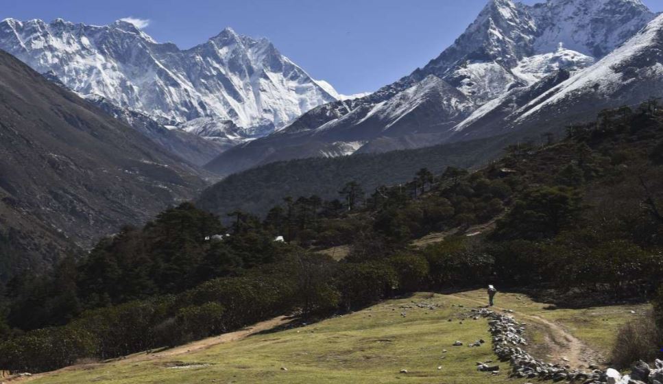 Inodoros "ecológicos" a 7 mil metros de altitud en el Everest